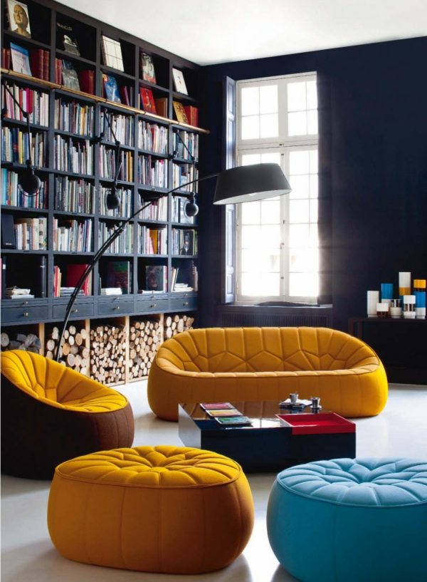farbenfrohes-modernes-Sofa-Design-Ligne-Roset-wohnzimmer