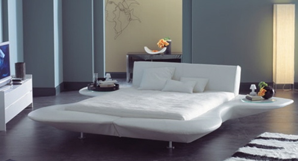 grandpiano-Betten-von-Flou-integrierte-couchtische
