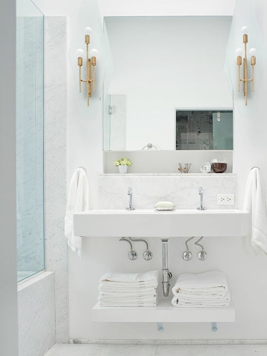 minimalistisches-weißes-Badezimmer-Design