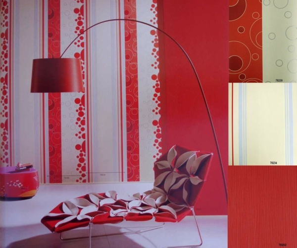 moderne-Einrichtungsidee-rote-Tapeten-Muster-mischen