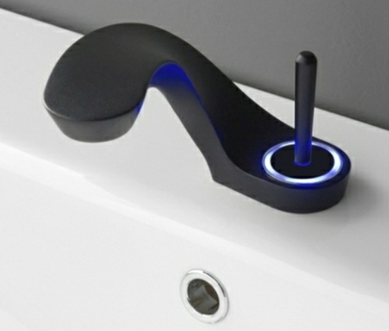 moderner-LED-Wasserhahn