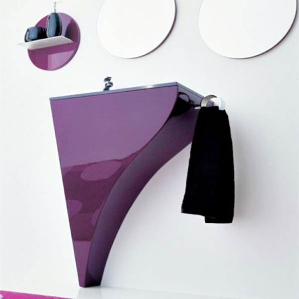 modernes-waschbecken-lila-runde-spiegel