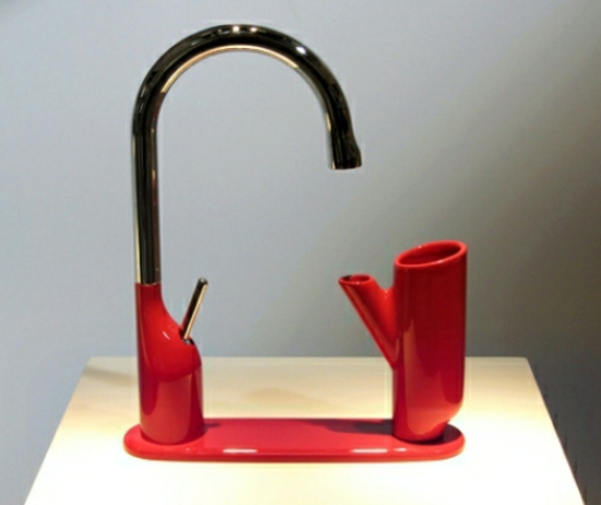 roter-Wasserhahn-Design-Idee
