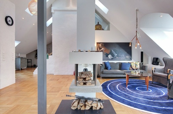 rundes-blaues-Teppich-Wohnzimmer