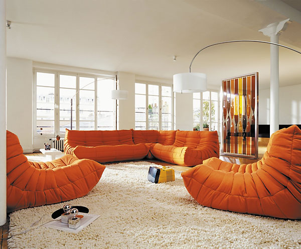 togo-modernes-Sofa-Design-Ligne-Roset-orange