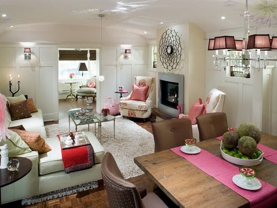 weiße-Wohnzimmer-Design-Ideen-rosa-braun