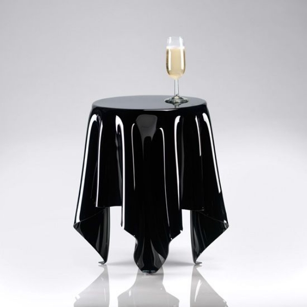Acryl-Möbel-Tisch-Illusion