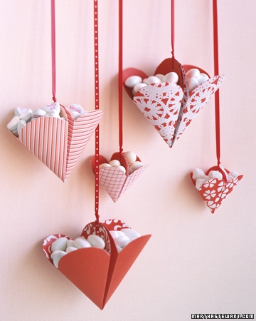 Bastelideen Valentinstag tüten süßigkeiten falten