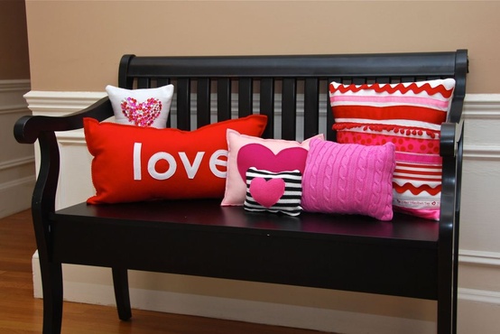 Basteln Valentinstag ideen dekorative kissen sitzbank