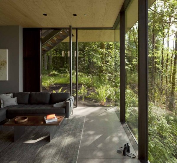 Ferienhaus-Wald-Glasfassade