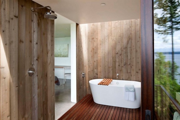 Holz-Badezimmer-freistehende-Badewanne