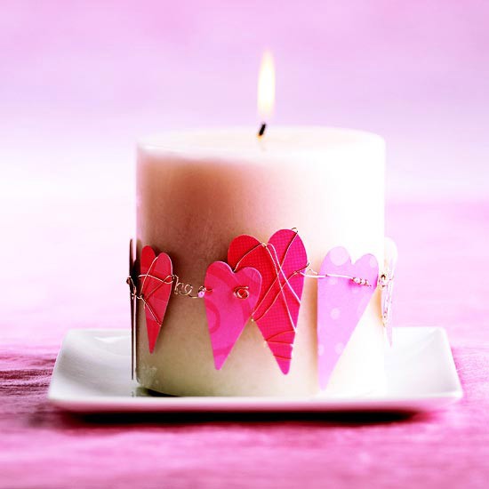 Kerzen zum Valentinstag ketten rosa herzen