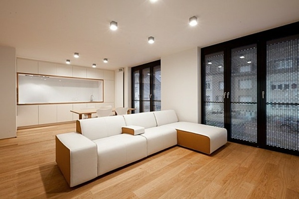 Kreative-originelle-Architektur-Luxemburg-wohnbereich-weiße-möbel