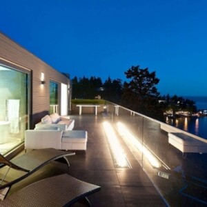 luxuriöse Villa terrasse blick ozean