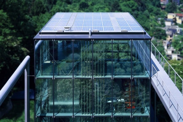 Solar-Paneele-Hausdach