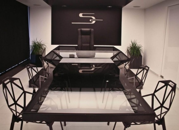Fibroglas Tisch futuristisches Design Büromöbel