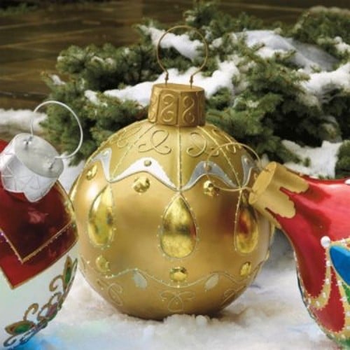 goldene-Kugel-Weihnachtsdeko-für-Außen