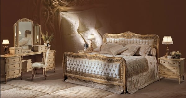 italienisches-Bett-königlicher-Stil
