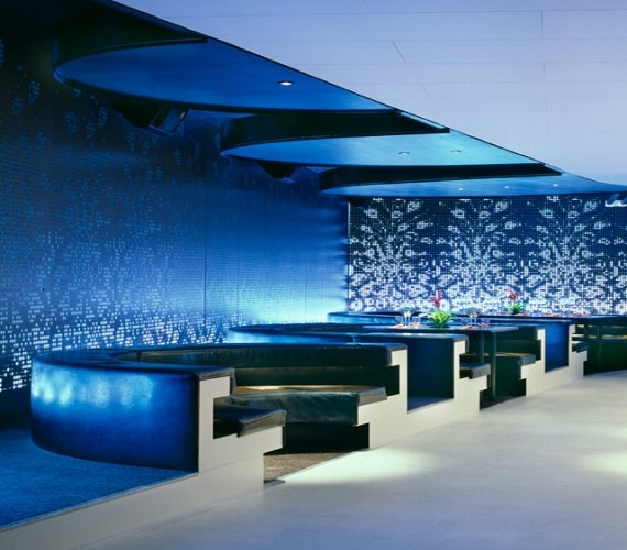 restaurant-interieur-design-beleuchtung-blau