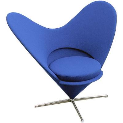 Design Ideen Valentinstag Stühle in Herzform blau