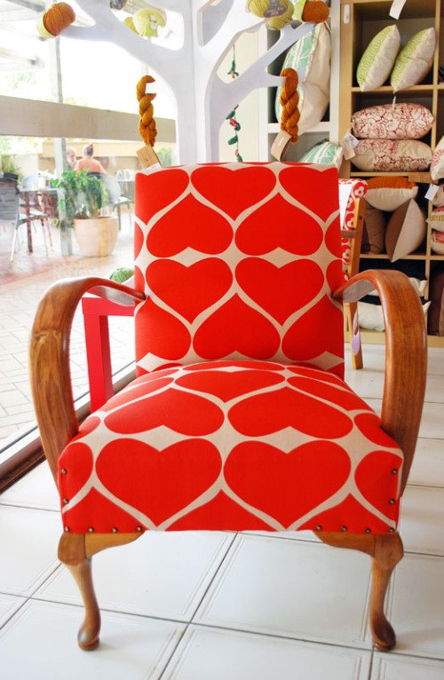 Design Ideen Valentinstag Stühle in Herzform deko