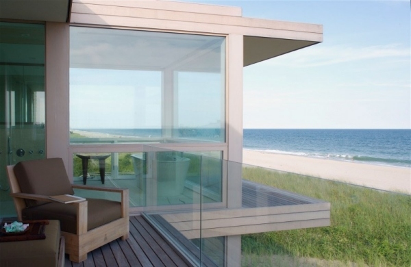 Modernes Haus Dünen terrasse glas geländer