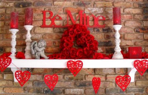 herzchen dekoration kamin rot valentinstag