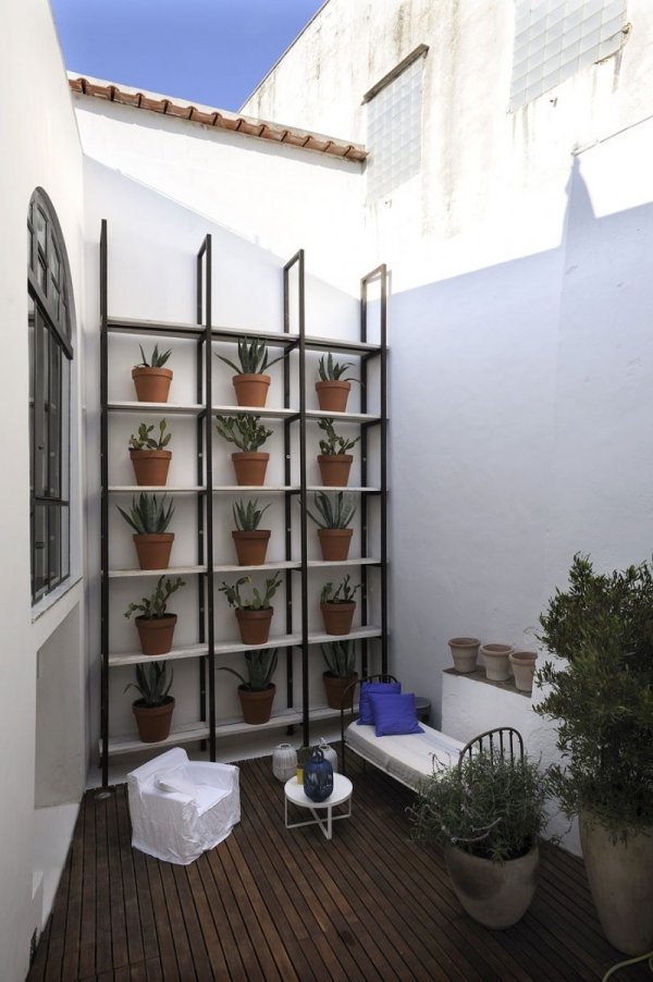 moderne-einrichtung-patio-bereich-pflanzen-balkon