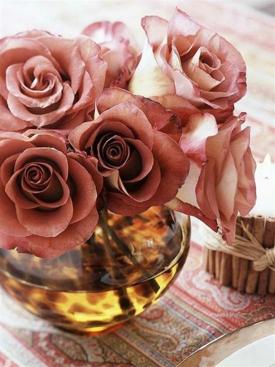 romantische Rosen-Valentinstag- Deko Idee