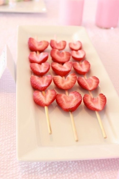 süße Ideen Valentinstag erdbeeren spieß