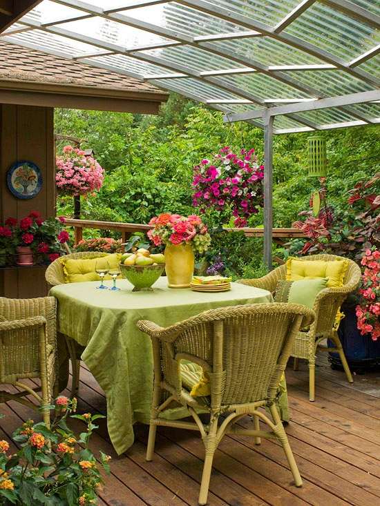 Blumen Garten-Terrasse gemütliche Möbel Rattanstuhl
