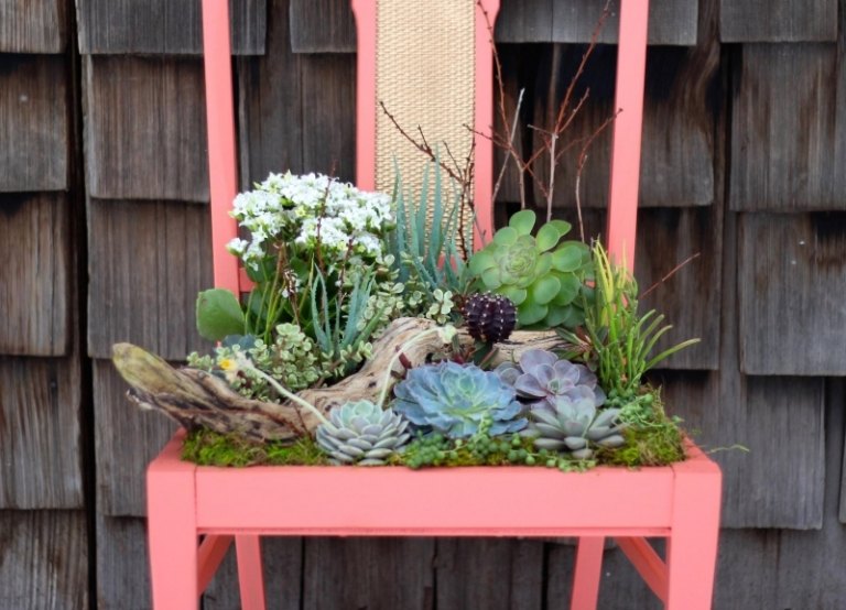 Kreative Gartenideen Gartendeko-Stuhl-bepflanzen