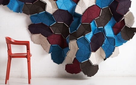 Roter Stuhl Wanddesign Ideen Kvadrat Design Clouds