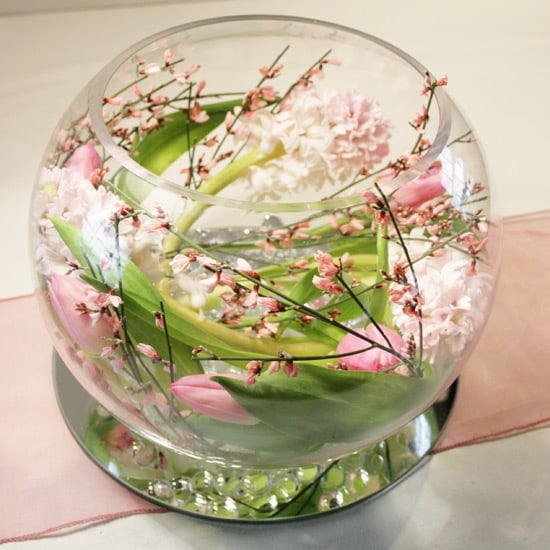 goldfischglas rosa tulpen wasser