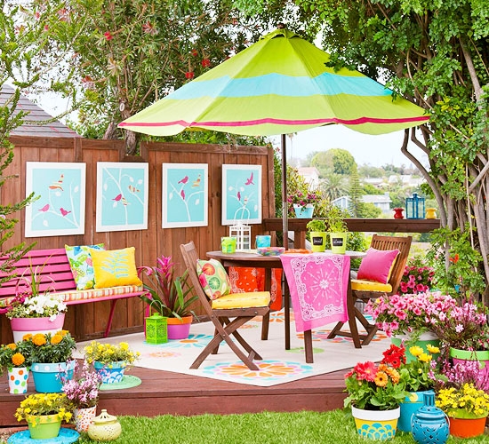 ideen-für-gartenmöbel-dekoration-mit-bunten-farben-patio