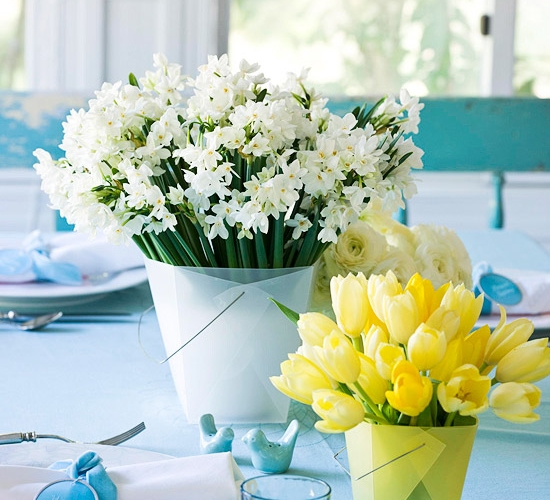 ideen-tischdeko-ostern-blau-gelb-thema-tulpen