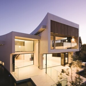 modernes-blockhaus-mit-elegantem-design-fassade