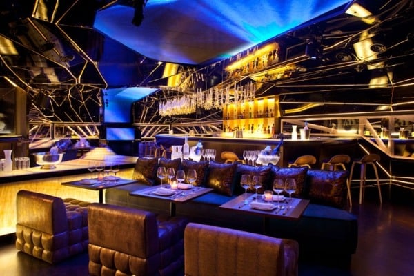 Bar Design dubai alegra gold blaue beleuchtung ambiente