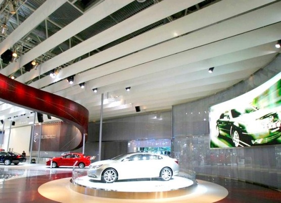 Deckengestaltung Öffentliche Räume Auto Ausstellung