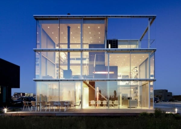 Glasfassade Haus am Wasser