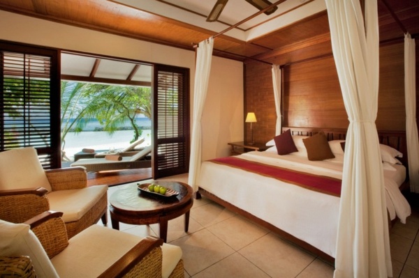 Himmelsbett Malediven-Strandhaus