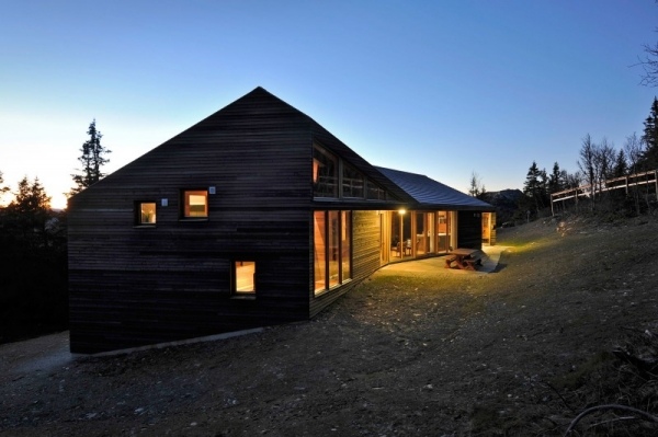 Moderne Ferienhütte Norwegen lärchenholz fassade