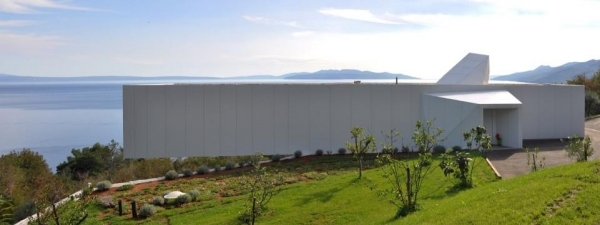 Modernes minimalistisches Haus Kroatien mit Meerblick