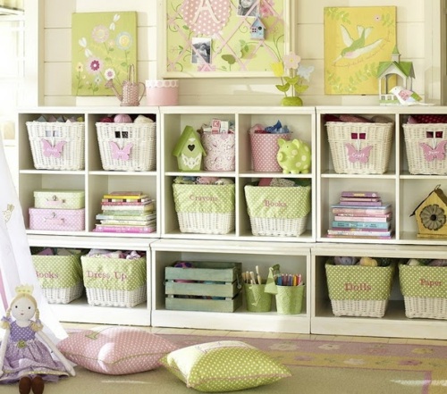 Mädchenzimmer-grün lila Farben-einrichten Schranksystem