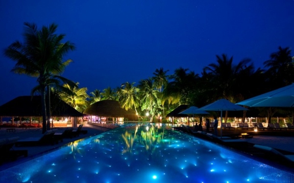 Pool Beleuchtung-Luxus Resort