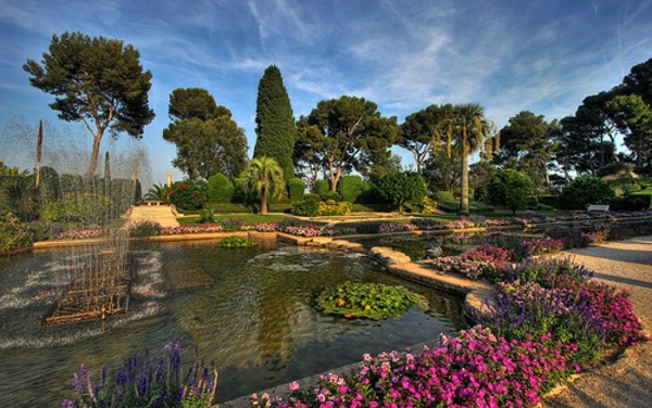 Teich Garten-Park Frankreich 