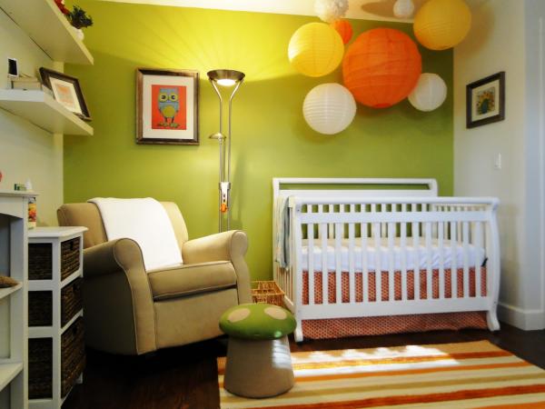 babyzimmer einrichten dekor ideen grün orange papierlaternen
