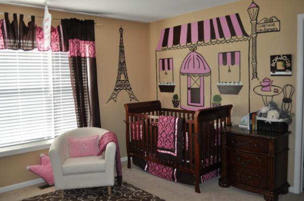 babyzimmer für Mädchen vintage möbel paris wanddeko