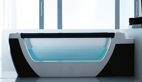 freistehende badewanne mit trandsparentem design seitenblick