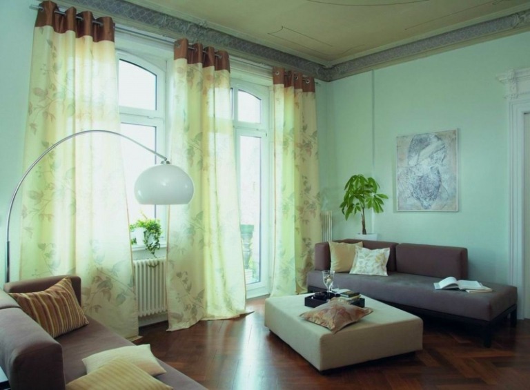 gardinen für das wohnzimmer transparent gelb pastell wandfarbe hellblau